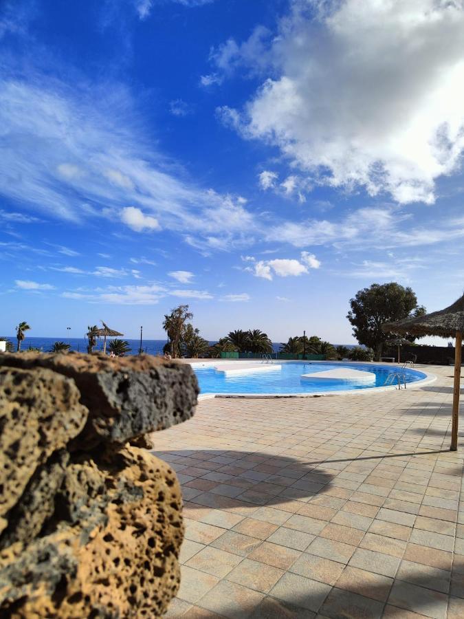 Ailana Suite Vistas Al Mar Y Con Piscina Costa Teguise Bagian luar foto